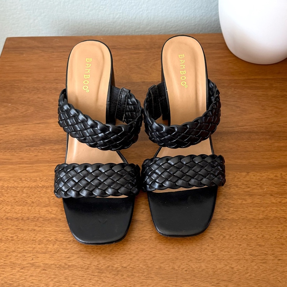 Bamboo Black Woven Braided Square Toe Block Heels Sandals Size 8.5 Vegan Leather - Picture 3 of 9